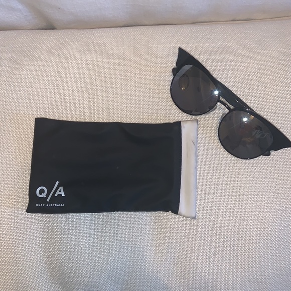 Quay Australia Sunglasses - Picture 9 of 15